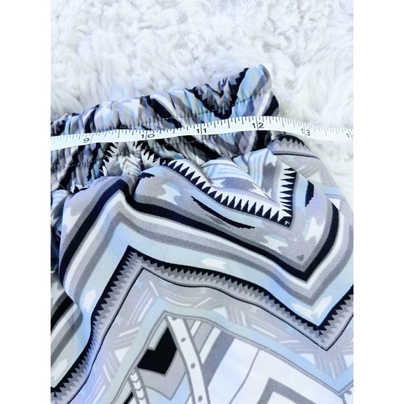 Great Condition | Forever 21 | Small | Geometric Pattern | Slip On Elastic Waist - Picture 7 of 8